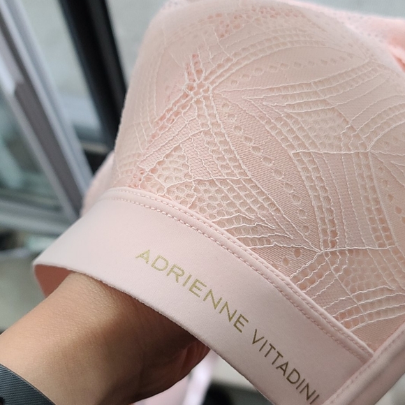 Adrienne vittadini studio bra pink white new - Picture 9 of 12